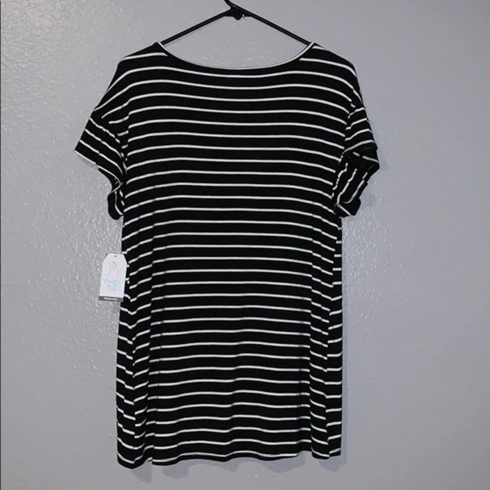 Maternity Ruffle Stripe Top with Elastic Band - Picture 3 of 6